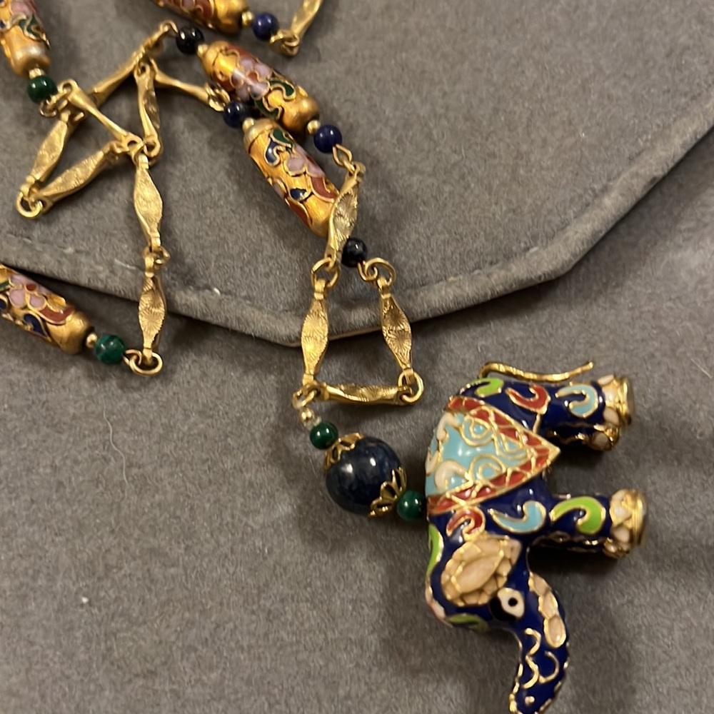 Vintage Cloisonné Elephant Necklace - Picture 4 of 4